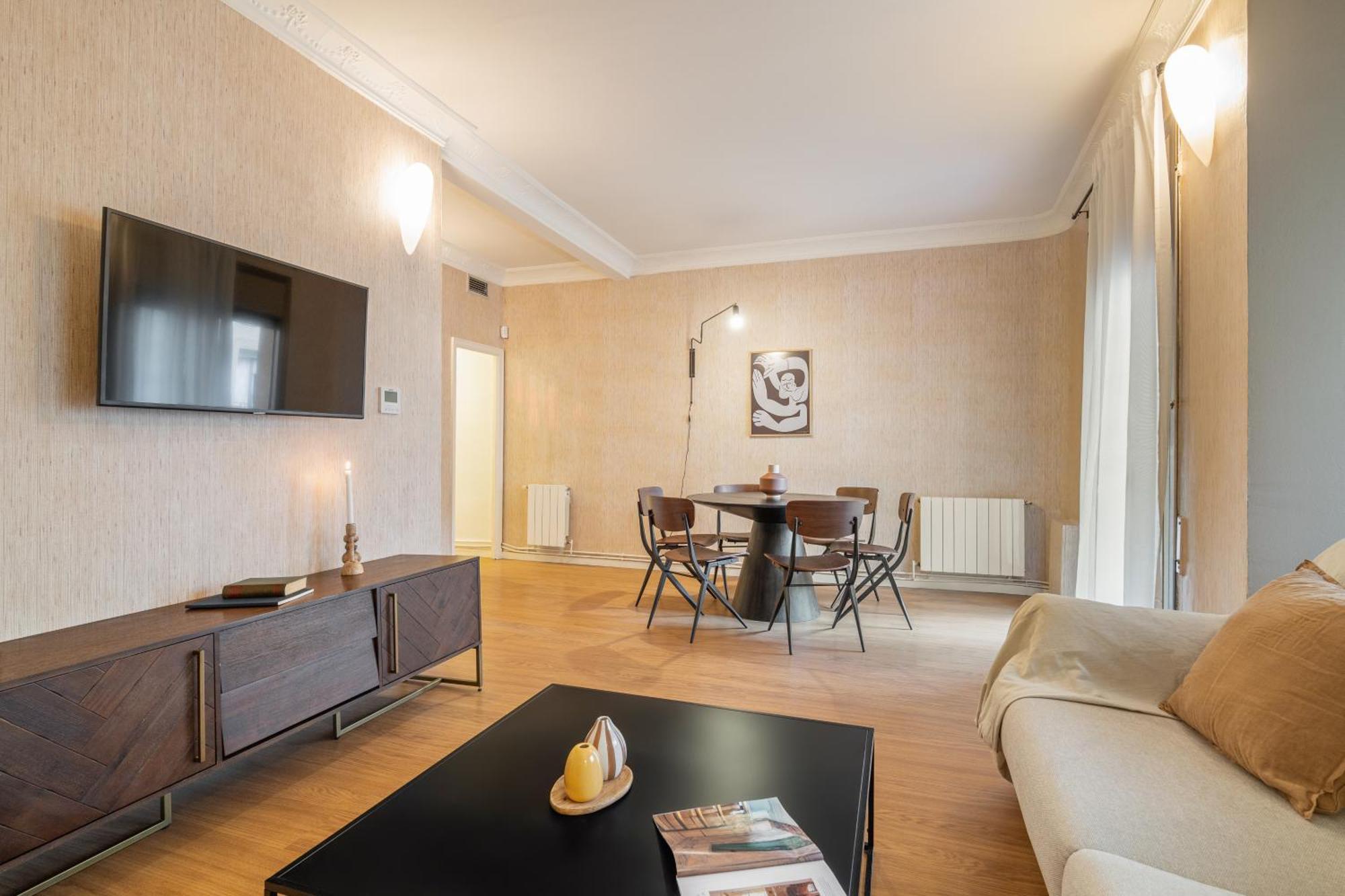Rafael Apartment By Olala Homes L'Hospitalet de Llobregat Ngoại thất bức ảnh